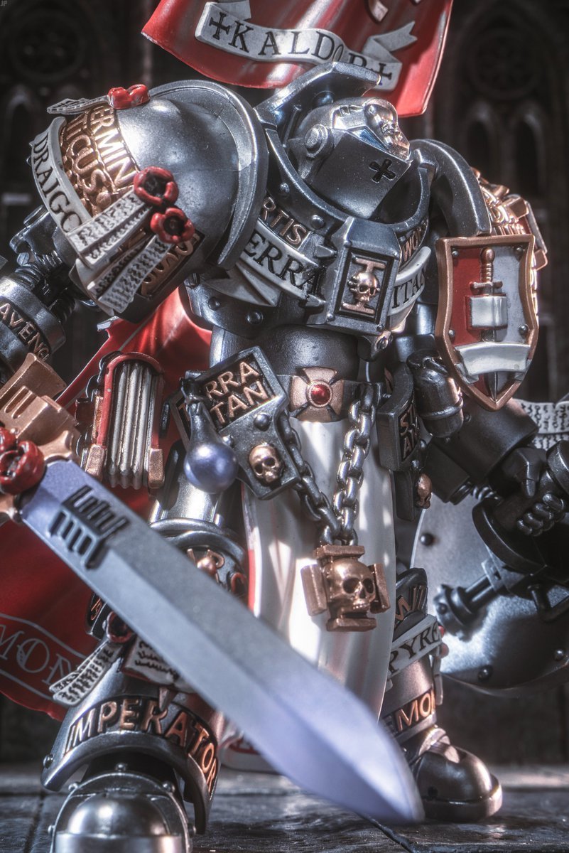 #warhammer40k #ACTIONFIGURES #joytoy40k #joytoy #greyknights If you could just point me in the direction of the nearest deamon.....