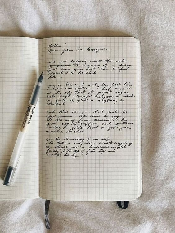 ElArteDeVivir__'s tweet photo. Cómo llevar un diario como Marco Aurelio:

- Escribe por y para ti
- Prepárate para el día
- Revísalo por la noche
- Hazte preguntas difíciles
- Copia tus frases favoritas
- Desahógate en las páginas https://t.co/bl86lUpdFh