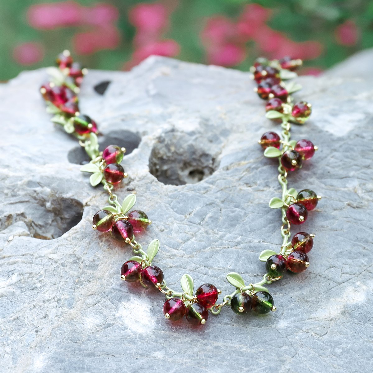 This Cranberry Necklace is crafted in luxurious agate for an elegant, timeless look. 

Shop in the link🔗selenichast.com/collections/be…
#selenichast #selenichastjewel #cottagecore #aestheticjewelry #uniquegifts #retrojewelry #chokers #cranberrynecklace #jewelrycollection #jewelryinspo