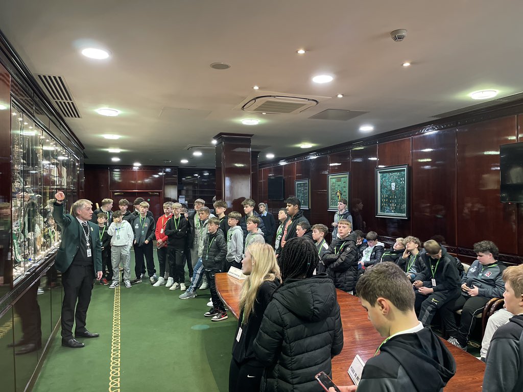 Redhill Academy PE tweet media