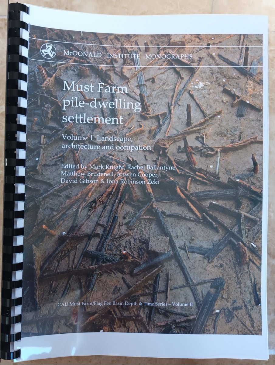 Zoe__Em's tweet image. A little bit of "light" reading this Easter Monday, courtesy of @CambridgeUnit and the #MustFarm #settlement- very much up my street with it having *a lot* of #EnviroArch (and I even know some of the team!)
Got to love #OpenAccess! 
#Prehistoric #Enviromental #Archaeology