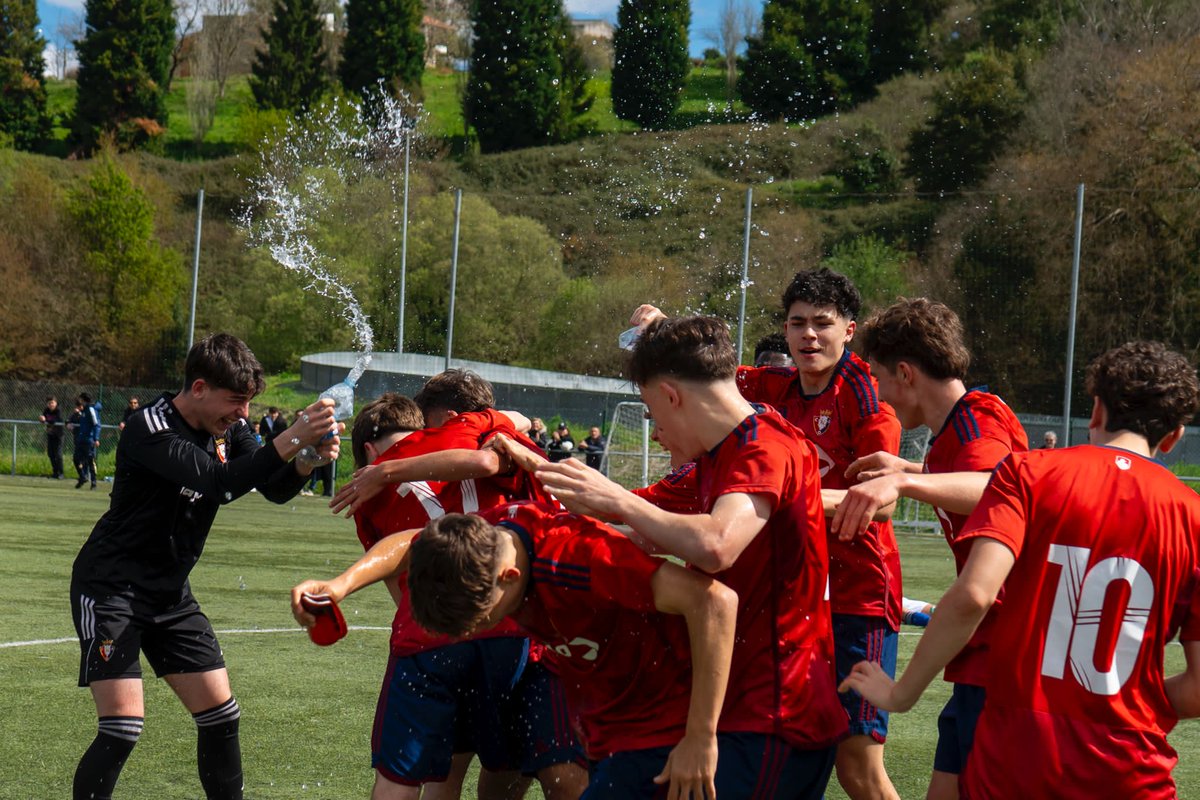 Seguimos sumando experiencias juntos... Gracias equipo 🔴🔵⚽️