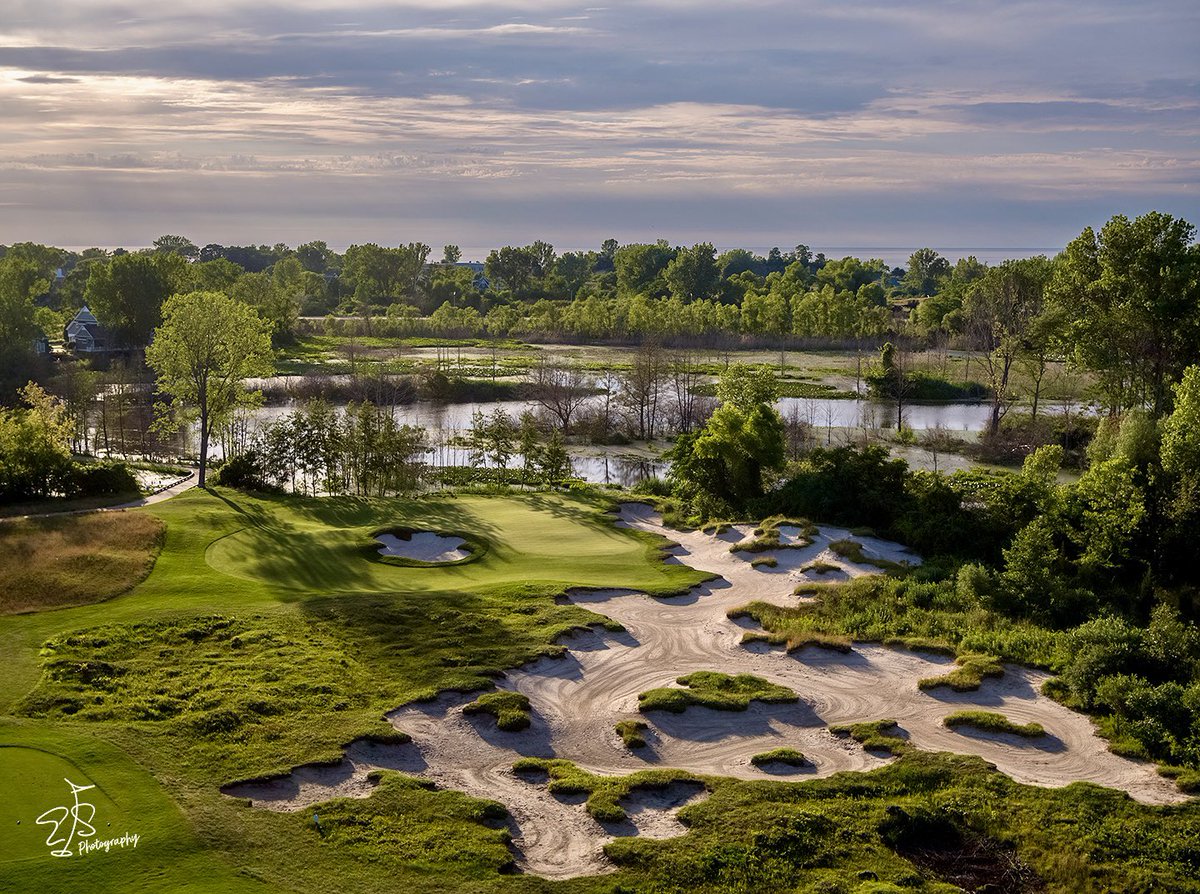 Evan_Schiller's tweet photo. With approximately 850 golf courses, Michigan ranks 5th in the US in total number of courses...among those there are some gems that might not hit people's radar.  One of those just might be @HarborShores.   
#golfcoursephotos  #golfcoursephotography https://t.co/n92chcbgjY