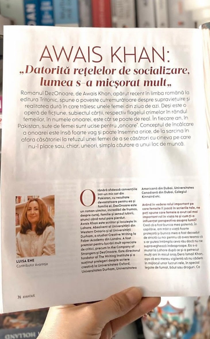 Delighted to see this multiple page spread in popular Romanian magazine Avantaje today! I've never been to Romania, but seeing NO HONOUR doing so well there has made my week! Big thanks to @bo_hrib for publishing it in Romania with such an amazing marketing campaign 🤩