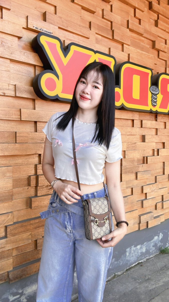 แค่เธอยิ้มมา เราก็เป็นบ้าแล้ว😂 #ลาดกระบัง