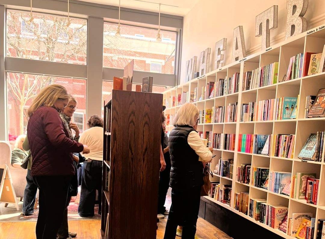 wheatberrybooks's tweet photo. Don’t be a fool by supporting billionaires and buying your books from a massive online retailer. Shop local! It’s no joke that we appreciate our customers and love to give back to our community! https://t.co/URcejyoRP0