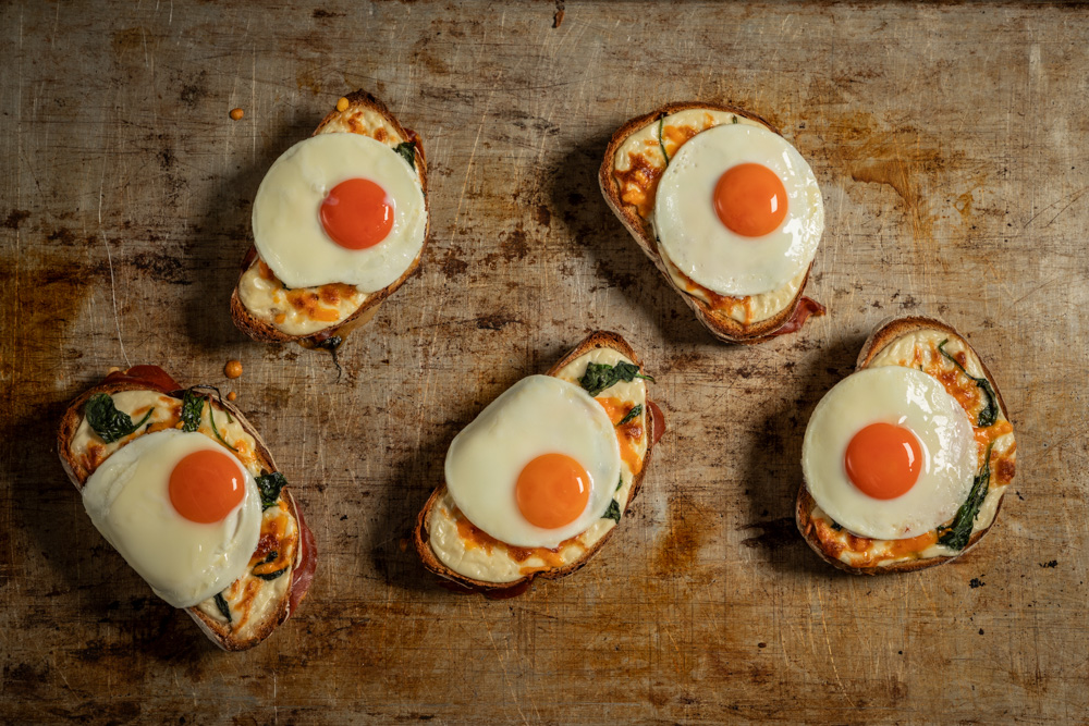 🍳 It's no yolk - over 12.5 billion eggs are consumed in the UK alone every year! Want to know what the crack is? Read our insight article for egg-cellent recipe inspiration 👉 macphie.com/insight/whats-… #SimplyCleverFood