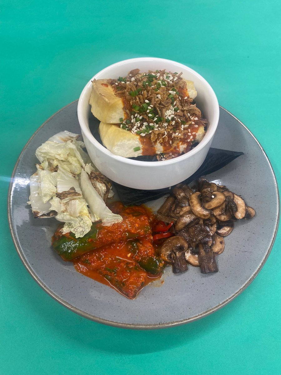 Our new Spring Menu is live!

The Piatto Integrale is one of our favourite new additions...Borlotti Beans, roasted red pepper &amp; almond sauce, Camargue rice, tomato &amp; cucumber salad, basil oil, roasted aubergine, massaged kale, toasted sunflower &amp; pumpkin seeds 💛