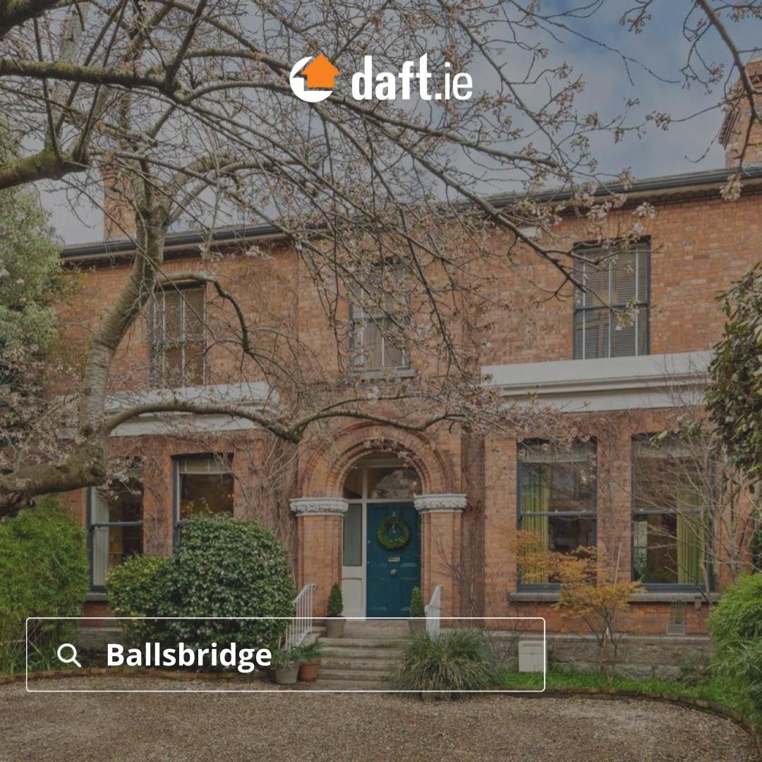 Uncover this period in Sandycove Co. Dublin listed on Daft.ie by Knight Frank Ireland 🏠 Clogheen, 2 Carlton Villas, Shelbourne Road, Ballsbridge 🛏️ 5 bed 💶 €2,650,000 📍 Co. Dublin Discover more on Daft.ie 👉 daft.ie/for-sale/terra…