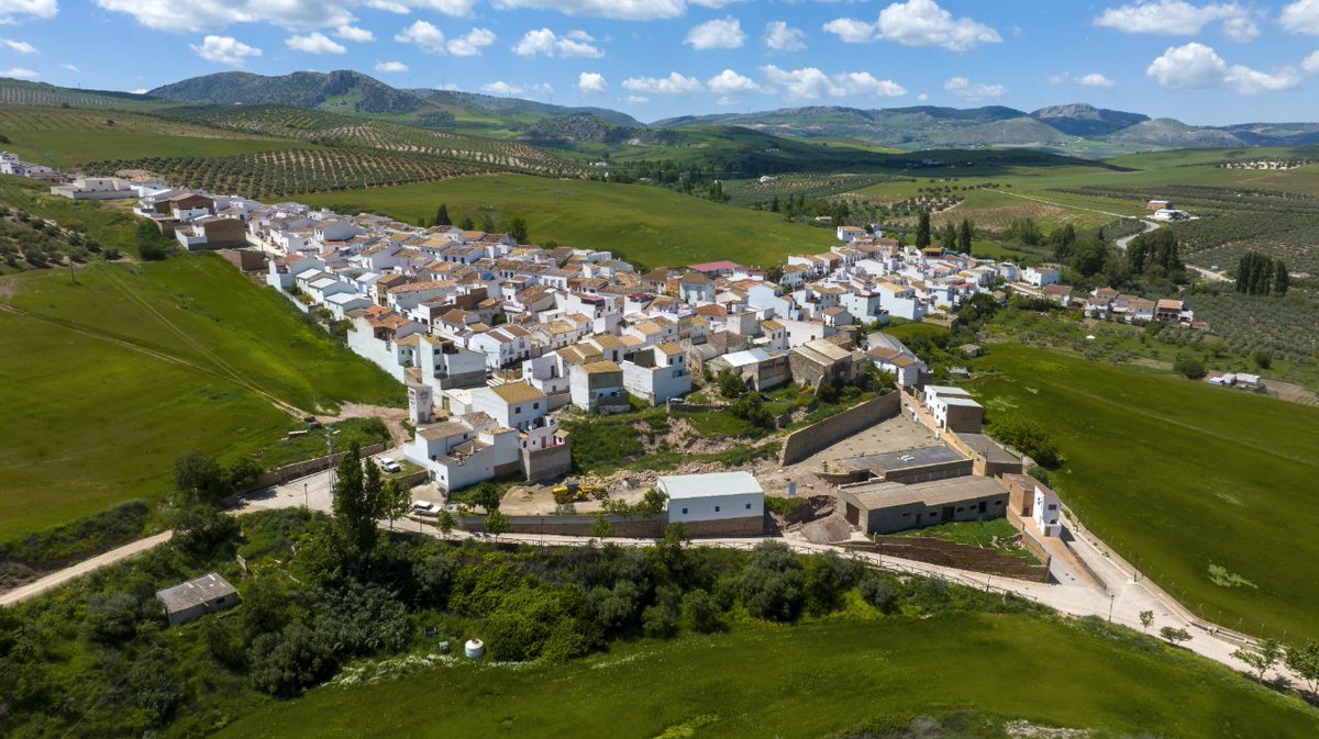 Explore rural life in Serrato: its natural beauty, hospitality, and Malaga charm. Visit the 16th-century church and Fuente del Caño. 🍃✨🗺️ #CostadelSol #VisitCostadelSol #LiveCostadelSol #Serrato #SerraniaRonda #MalagaTowns