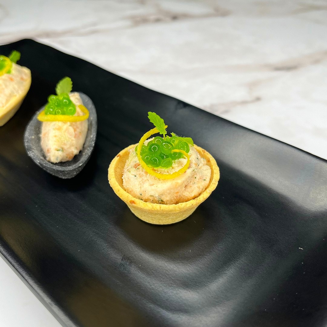 Looking for a delicious and mouth-watering, spring buffet option? Look no further than this Smoked Salmon Mousse, created by our chef!

Check it out in our April special offers brochure here harvestfinefoods.co.uk/news-inspirati…