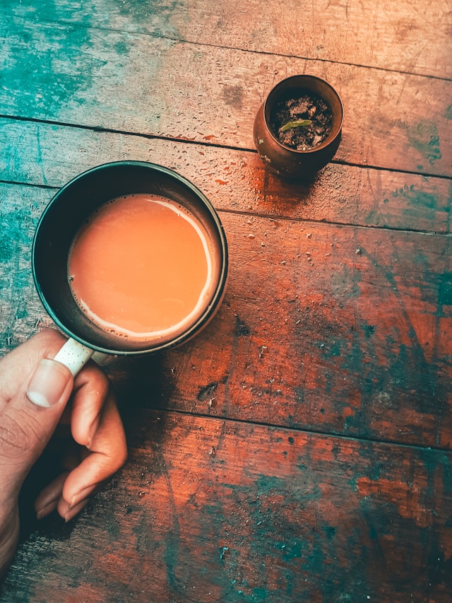 Tayyabs now serves tea! The warmth of Masala Tea, the boldness of Karak Tea, the aromatic delight of Cardamom Tea or the richness of Kashmiri Tea, the possibili-teas are endless!
