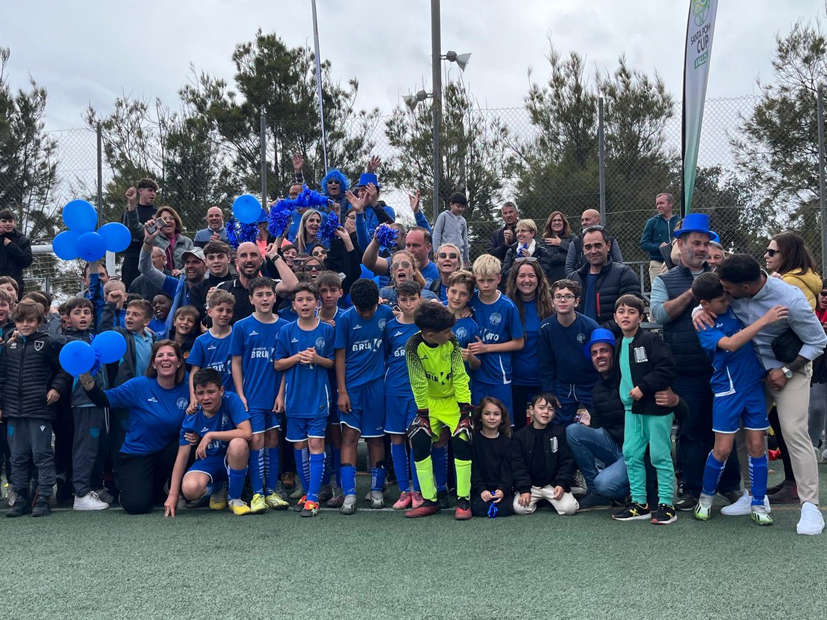 Pagaria per tornar ser dimecres a les 09:00h.
Aquest és es millor resum de com ha anat <a href="/SantaPonsaCUP/">Santa Ponsa Cup Mallorca</a> .
Orgull màxim, del meu poble,del meu club <a href="/CDBinissalem/">cdbinissalem</a>, dels meus jugadors.