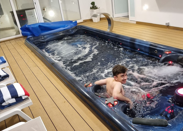 Parabéns irmão <a href="/lolbetao/">Betão</a> , aproveita seu dia e tudo de bom, sabe que se precisar pode contar cmg sempre🥳