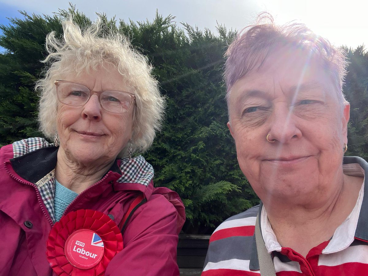 Happy bank holiday Monday Gloucester! We had teams out in Barton & Tredworth, Moreland, Tuffley and Coney Hill. So much support for our local candidates with many saying they will be voting Labour on May 2nd. It's time for change in our city. #labourdoorstep #votelabour ❤️🌹