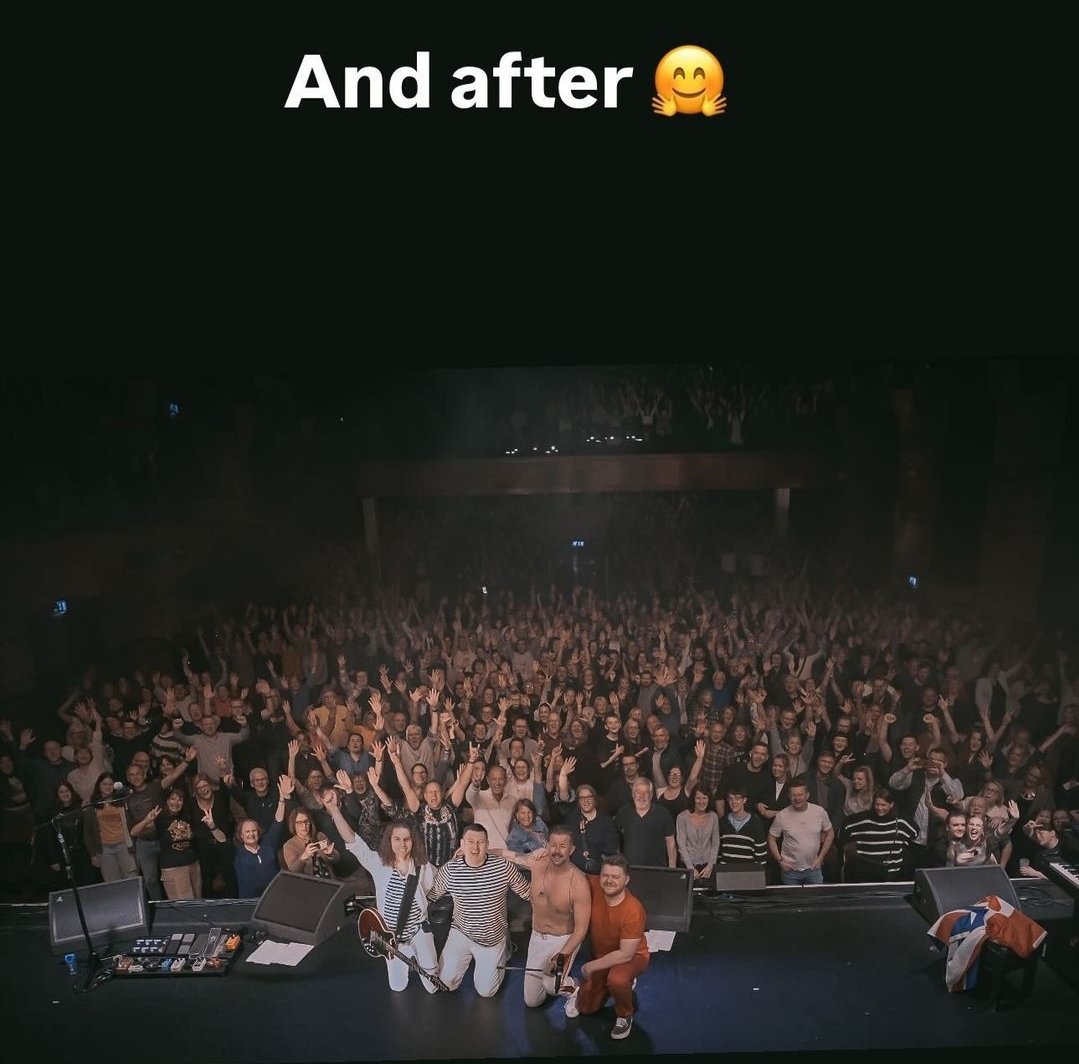 ScottOttaway's tweet photo. #RockWithTheOtt #tailoredbyottaway #Nowimherequeentribute #nowimhere #Queentribute #Queen #RogerTaylor #FreddieMercury #brianmay #johndeacon #livemusic #Drummer #livedrummer #drummersofinstagram https://t.co/VZ44pLyOIX