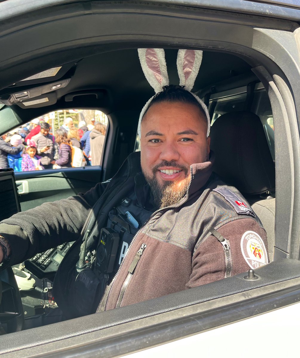 Traffic Services PC Perez made the kids smile yesterday at the Beaches Easter Parade. Friendly reminder to drivers, it’s important to drive safely. Most important reason; everyone wants to get to where they are going safely. #PappysTips #easter2024 #HappyEaster #DriveSafe