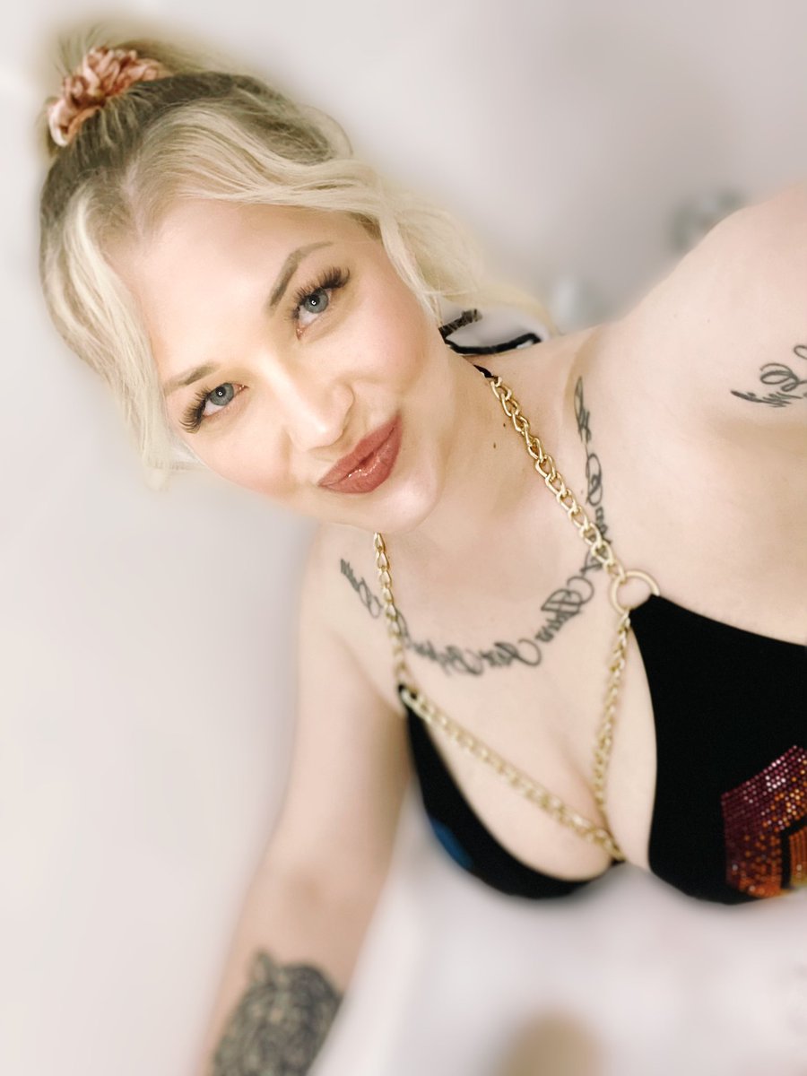 KatieePCrypto's tweet photo. When things don’t go the way people want them to over the next few months,

I’ll just be here chilling, waiting.

We will see who has what it takes. 

#Matic went sideways for over 600 days. Not many had what it took to see the parabolic run.

#PulseChain $HEX #PulseX #INC https://t.co/R4hL4BxMrX