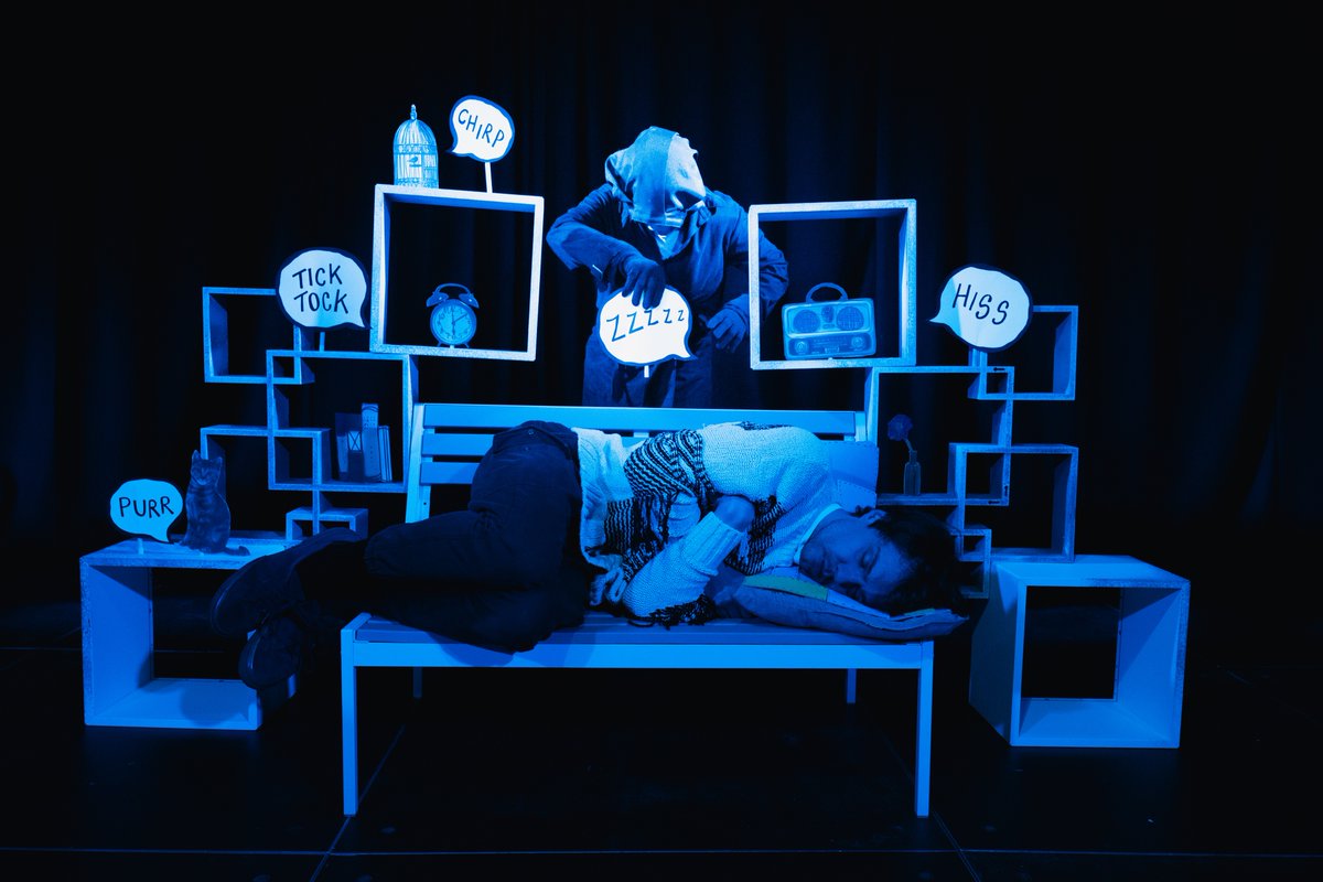 Jam Jar Theatrical Productions (@jamjarprods) on Twitter photo "The Sound Collector crept in while I was taking a nap, and took all my favourite sounds. He even took my snores while I was asleep..."
📷 Ross Kernahan "The Sound Collector crept in while I was taking a nap, and took all my favourite sounds. He even took my snores while I was asleep..."
📷 Ross Kernahan