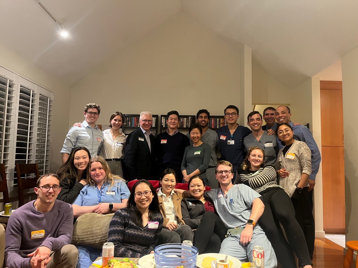 Endocrine Surgery fireside chat with faculty, fellow, residents, students, and a bouncer. Everything is an endocrinopathy! @gmdoherty @NancyLCho @MatthewNehsMD