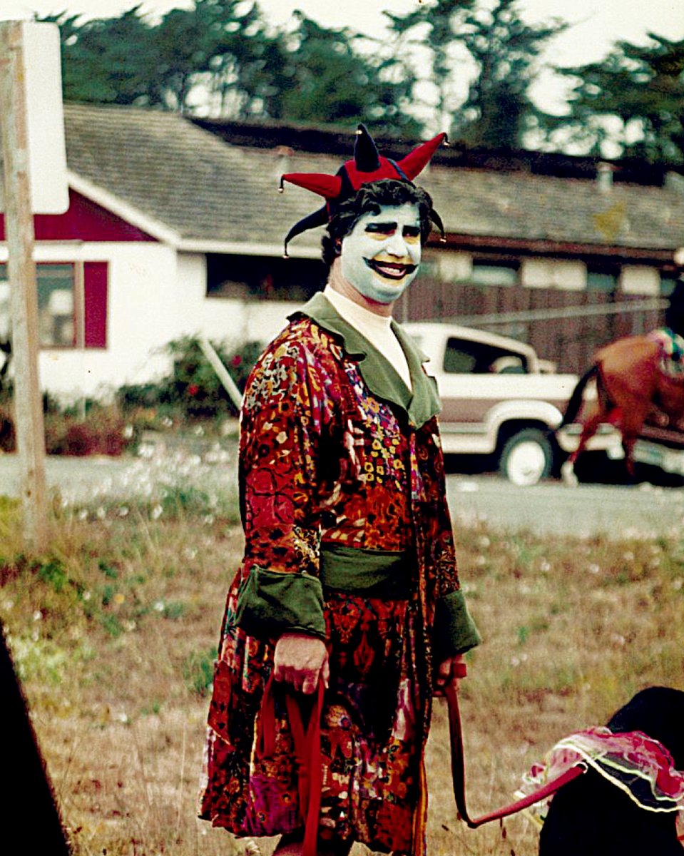 NoCoastBrewCo's tweet image. Happy #PranQster Day!  Here is a blast from the past: Founding Brewmaster Mark Ruedrich celebrating PranQster Day in full costume!  Whatever your plans today, don't be the fool...be the PranQster!
#craftbeer #AuthenticallyBrewed