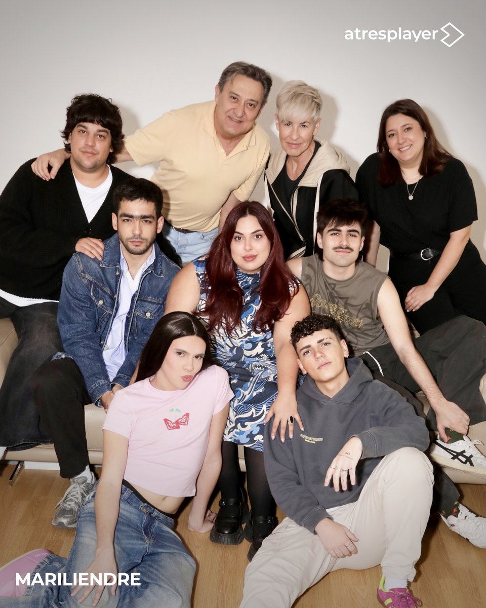 Os presentamos al reparto protagonista de #Mariliendre: Blanca Martínez, Martin Urrutia, Omar Ayuso, Carlos González, Yenesi, Álvaro Jurado, Mariona Terés, Mariano Peña y Nina. Una serie musical creada por Javier Ferreiro y producida por Javier Calvo y Javier Ambrossi.