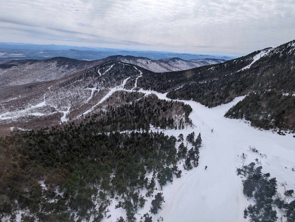 No foolin’, just coolin'.

Enjoying the calm before the storm. Our spring pow days are not over because forecasters are calling for anywhere between 1-3 feet of new snow Wed-Fri, and that's no April Fools joke.

jaypeakresort.com/lifttickets