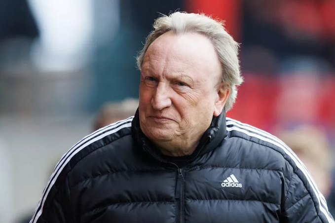 TheFLZone's tweet photo. 🗣️ PLYMOUTH FANS...

If you got offered Neil Warnock for the final 6 games, would you take him?

#pafc https://t.co/qrAH2aClzA