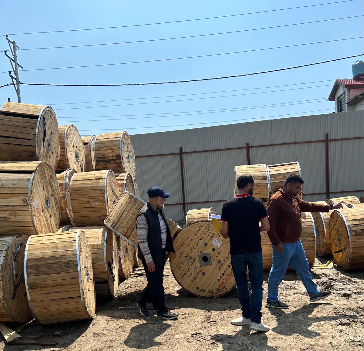 kpdcloffice's tweet photo. #RDSSWorks
NPTI sample collection for LOT 2 Polycab Cable received, in presence of Er. Ajaz Ahmad Salati, AEE Project.
Let us together bring down losses and transform LT Distribution Network.
@diprjk @OfficeOfLGJandK