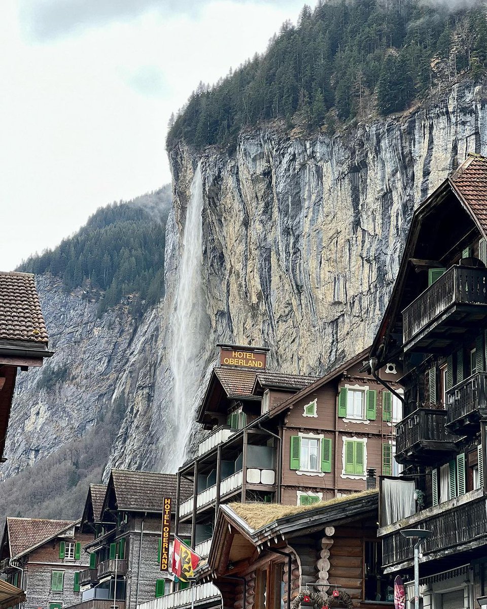 Did you spend easter here with us in the Jungfrau Region?🏔️🐇 @MyLauterbrunnen | @madeinbern | @MySwitzerland_e #jungfrauregion #lautebrunnen #lauterbrunnenvalley #swissalps #madeinbern #inLOVEwithSWITZERLAND #beautiful #waterfall photo by instagram.com/mayferro/