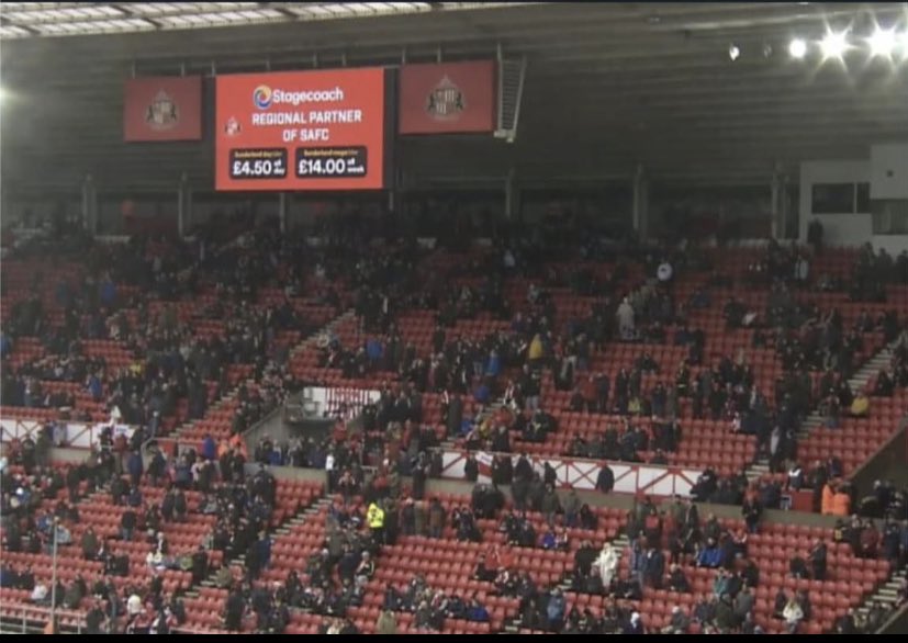 Sunderland 1 Blackburn 5. I’m guessing the Mackems forgot to put there clocks forward & turned up for the second half at 4pm?