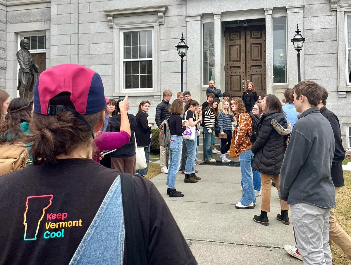 Congrats to the Vermont @youthlobbyvt for hosting another successful Lobby Day at the State House! Last Friday, 49 students from Essex, Hanover, Harwood, Northfield, Norwich, and Woodstock had an action-packed day to show their support for climate action.