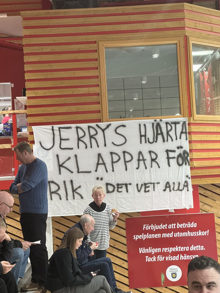 maddegu's tweet photo. Alltid lika kul att uppleva Skånela på hemmaplan. 
Vilken start på detta kvalspel 💯💪🏽 
#skånela #handbollsligan #kval https://t.co/4uFv9yUdXp