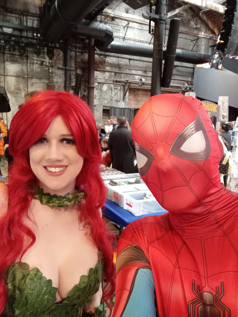 SeanHarris_NE's tweet photo. It's not every #BankHoliday that you get to hang out with #Jet from #Gladiators (dressed as Spidey!)
Another great #NerdFest event. We raised lots for @cashforkidsNE
#Charity #CosPlay #Marvel #Spiderman #MCU #Comics #NerdLife #MyOtherSelf https://t.co/aTguQMSB9z