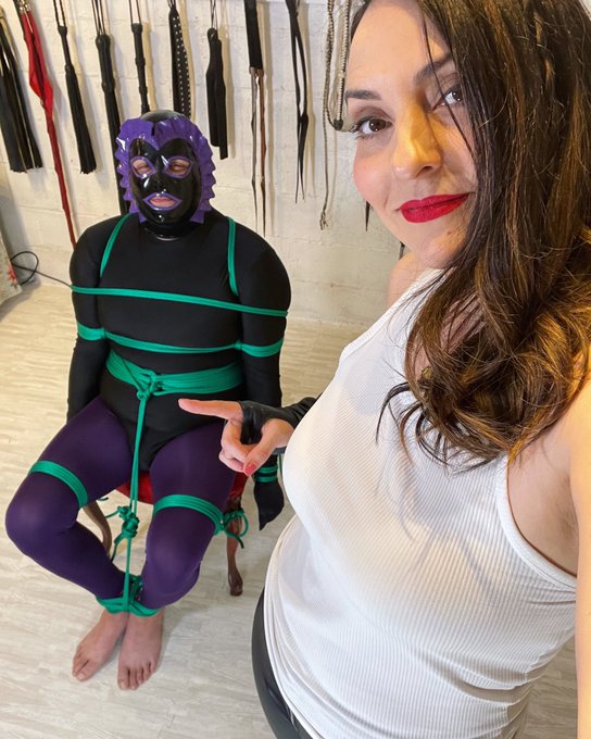Do you like being tied up? Do you crave the struggle and escape attempt? Come book a rope session with