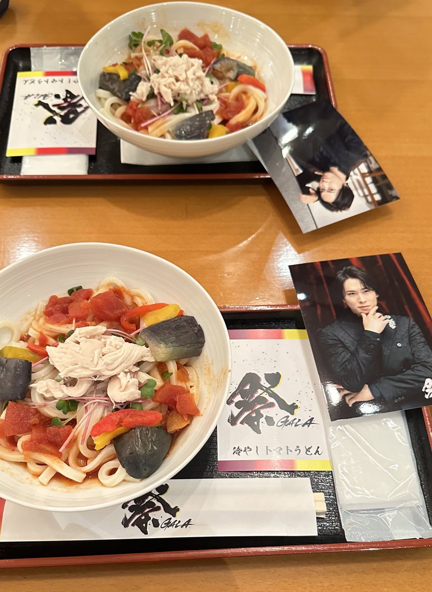 poorselfie's tweet photo. GALA初日行ってきました😸✨✨✨
全部が良すぎて言葉が出てこないほんと幸せ空間だった(T_T)💘🎶
いわふかだてサイコー⤴️⤴️💛💜❤️
 #祭GALA   #GALA https://t.co/C9GmSXj7n4
