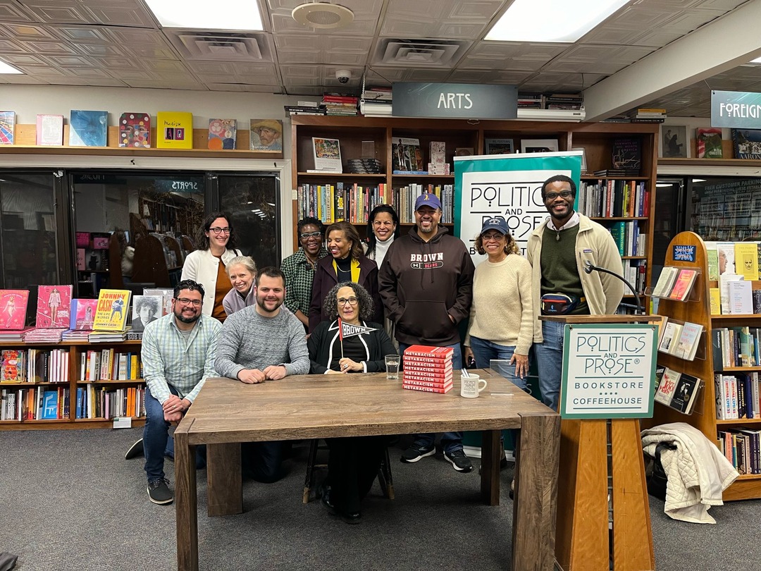 Terrific conversation at Politics and Prose Bookstore in DC (@politicsprose) with the amazing @rashadrobinson and a wonderfully engaged DC audience featuring @brownclubdc #Metaracism #SystemicRacism #BlackAuthors @basicbooks