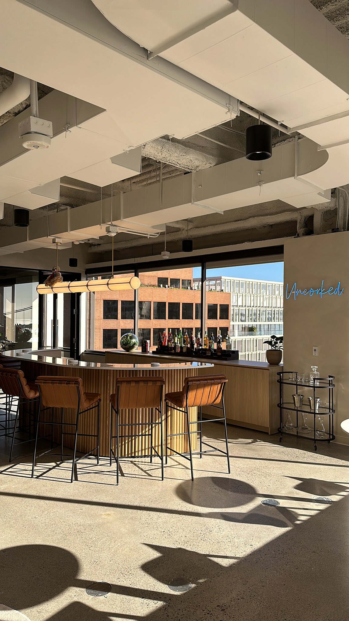 Our bar in the new office is now fully stocked (yeah @Bandrew went wild but he’d say the same about our cellar 🙃). You will notice the “Uncorked” bar sign: it’s an “hommage” to all the people who mistakenly butcher our name. It’s only been 6.5 years that we rebranded as Uncork! https://t.co/X728T4TDqf