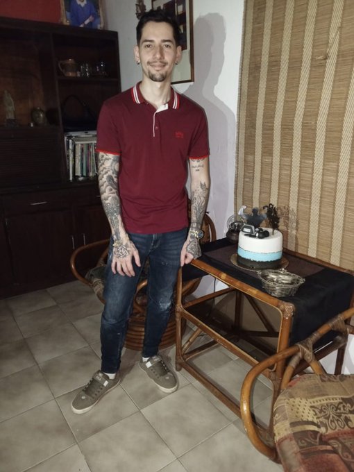 Todo cambia 🌴 https://t.co/D6jMaAyHYO<a href="/tag/nuevafotodeperfil"class="tags"><span>#nuevafotodeperfil</span></a>