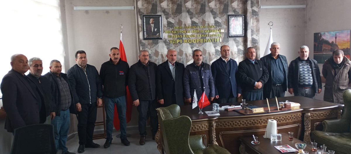 mahmtciftci63's tweet photo. Şanlıurfa Karaköprü Belediye Başkanı  Sn. @nihatcftc Başkanımızı  tebrik ediyor, Hizmet yolunda muvaffakiyetler diliyorum. SS ŞANLIURFA TIR KAM. AĞIR İŞ MAK. YÖNETİM KURULU Adına   Başkan MAHMUT ÇİFTÇİ https://t.co/p6C5pPiBwq