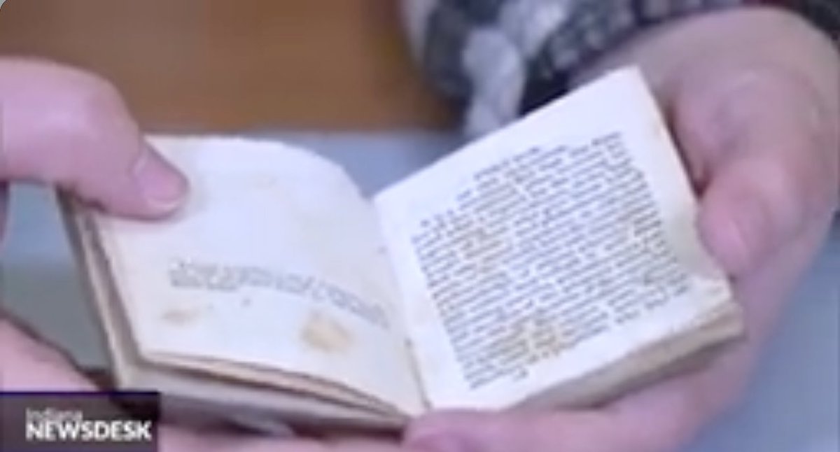 LibraryJournal's tweet image. Indiana University Bloomington: Lilly Library Home to 16,000 Miniature #Books ow.ly/zovC50R5qEf #specialcollections @IULillyLibrary