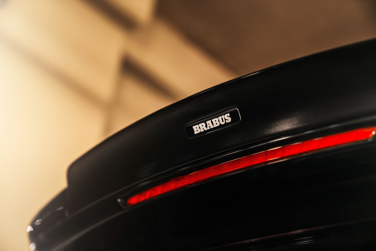 BrabusKuwait's tweet photo. BRABUS, based on Mercedes-Benz GLB 200

Features includes:
BRABUS alloy wheels
BRABUS rear spoiler

ثم بزيارة معرض برابوس في الري
سجل اهتمامك اليوم

#BrabusKuwait #Brabus #GLB https://t.co/7WgGPogTo3