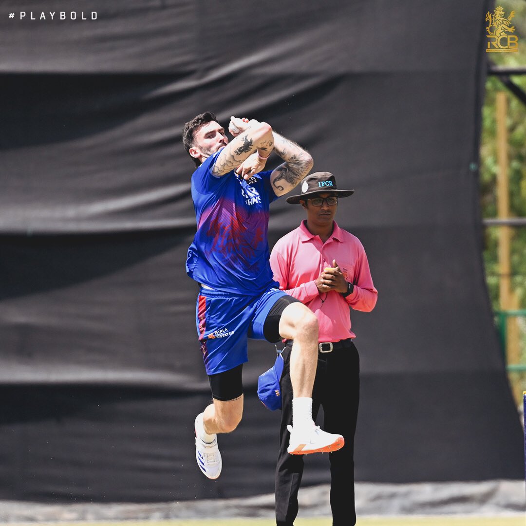 RCBTweets's tweet photo. Topley's eyes show no mercy 🎯👀

#PlaBold #ನಮ್ಮRCB #IPL2024 https://t.co/1VhpQW5xLy