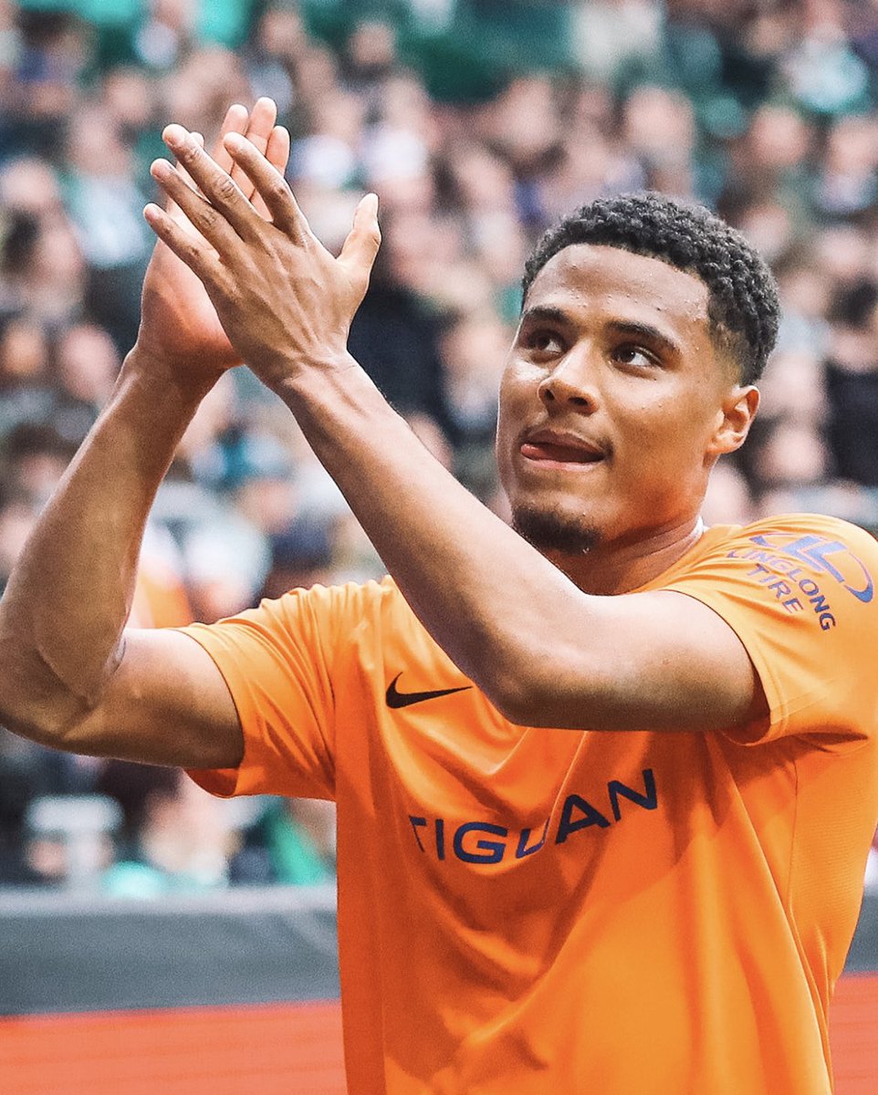 Aminsarr9's tweet photo. Big win away🐺 https://t.co/toqK1GLRRw