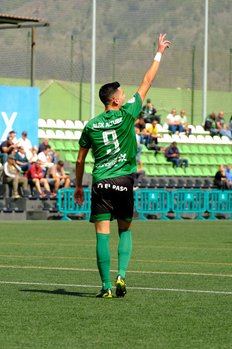 alex9altubes's tweet photo. Recta final, estamos preparados!
Vamos @AtleticoPaso 💚⚒️🛡️ https://t.co/M9icx1GgjQ