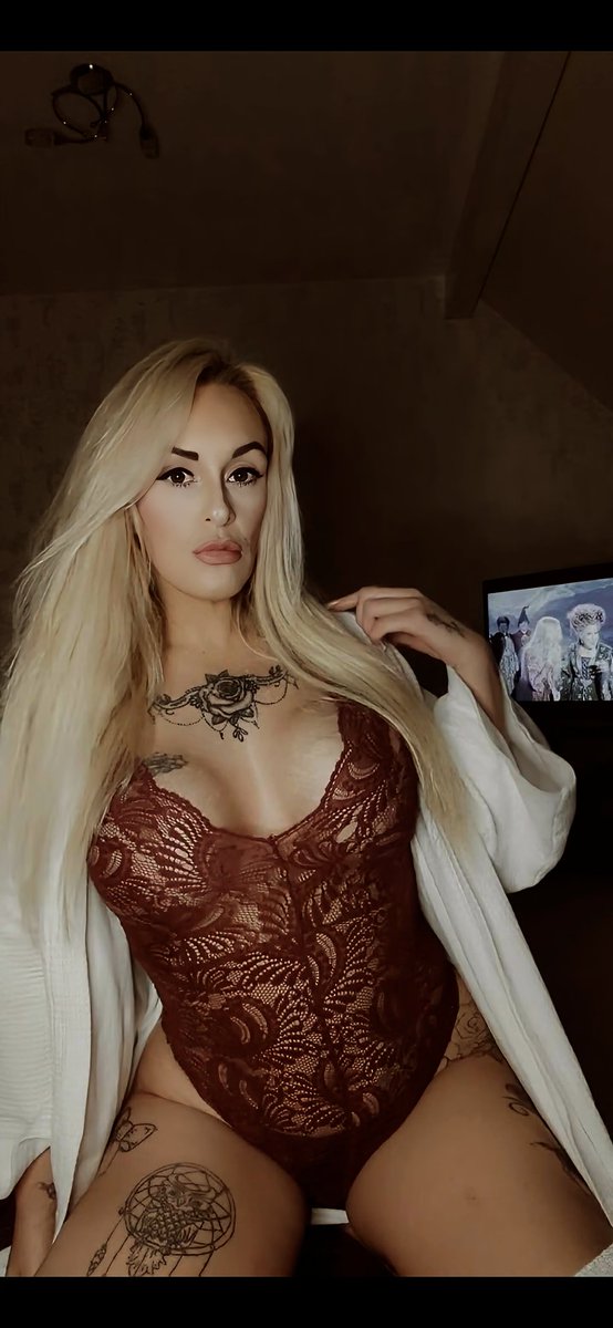 missmarsh2020's tweet photo. If you're following liking or gooning over my existence then you should be contributing towards my lifestyle and desires...  

Broke little losers need not apply. 

#findommebrat #findom #findomrt #finsub #worship #cashslut #realmeets #goddess #fetish #kink https://t.co/t2sk9keo73