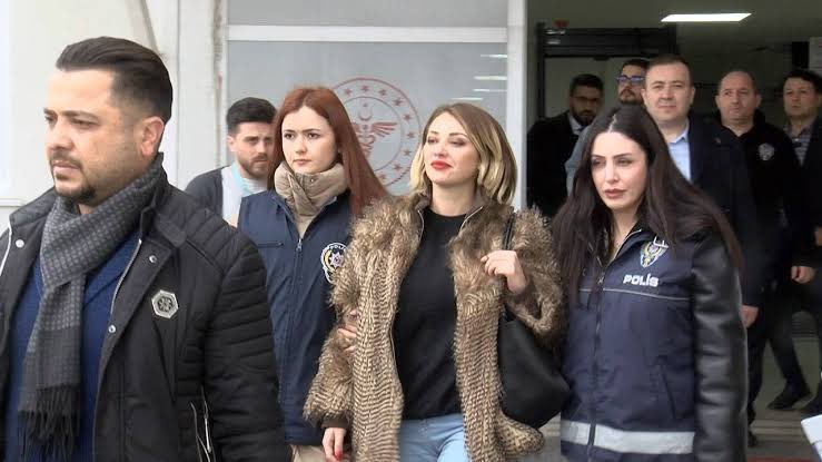 BayramcanBekci's tweet photo. İnsanları en hassas noktasından vurup,zorbalayıp sonrasında sövmek suç olsaydı benim kariyer😂 ; @feyzaltun ❤️ https://t.co/YCseZFqmVE