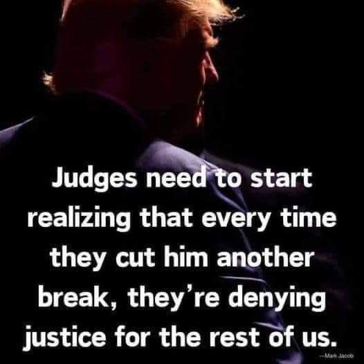 joncoopertweets's tweet image. Raise your hand if you agree! ✋
#LockHimUpAlready