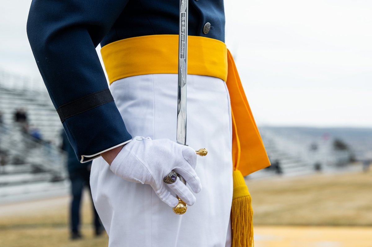 Seventy years ago, on April 1, President Dwight D. Eisenhower signed Public Law 325, establishing the United States Air Force Academy. ℍ𝕒𝕡𝕡𝕪 𝟟𝟘𝕥𝕙 𝕓𝕚𝕣𝕥𝕙𝕕𝕒𝕪, 𝕌𝕊𝔸𝔽𝔸. 𝔸𝕚𝕣 𝕡𝕠𝕨𝕖𝕣! 📽️ Watch the Video: bit.ly/3vwRUHW @usafa