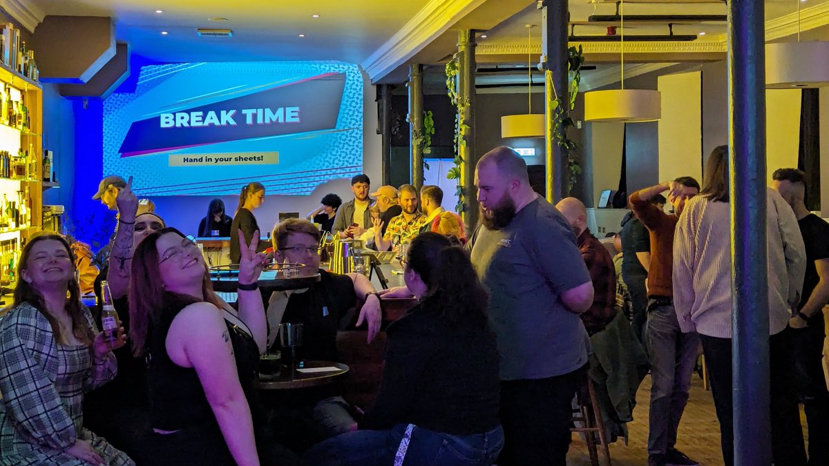 HubworldScot's tweet image. AND THAT'S A WRAP! 
Dundee you were electric! ⚡️
That brings an end to our #HubQuiz week! This is the biggest event we have run to date and we hope that the ONE-HUNDRED AND THIRTY+ Developers who came had a stellar time because I know we did!